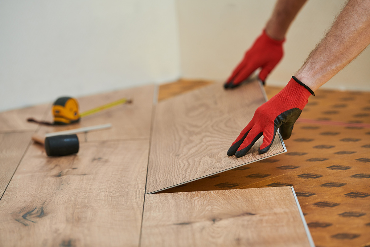 Light vinyl plank flooring